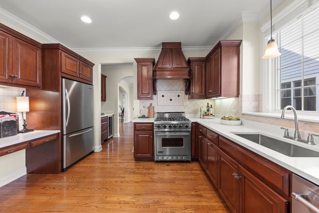 706 N Ellsworth Street, Naperville, IL 60563
