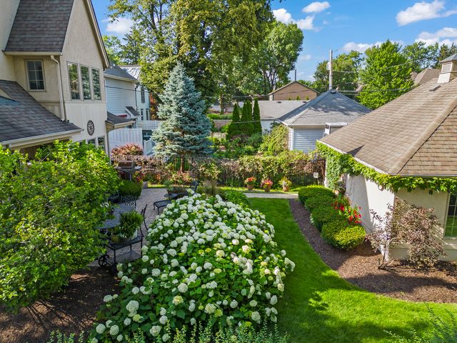 706 N Ellsworth Street, Naperville, IL 60563