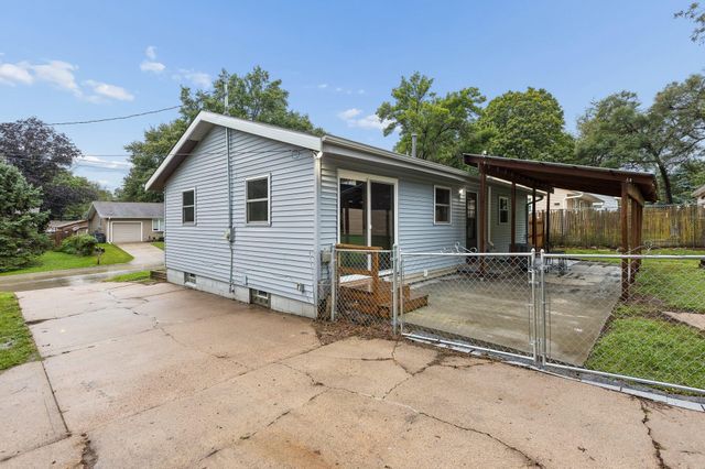 19 ARNOLD Avenue, Council Bluffs, IA 51503
