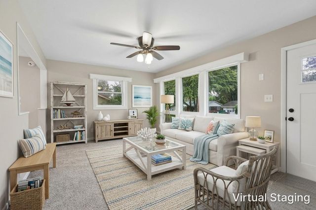 19 ARNOLD Avenue, Council Bluffs, IA 51503