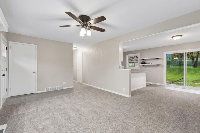 19 ARNOLD Avenue, Council Bluffs, IA 51503