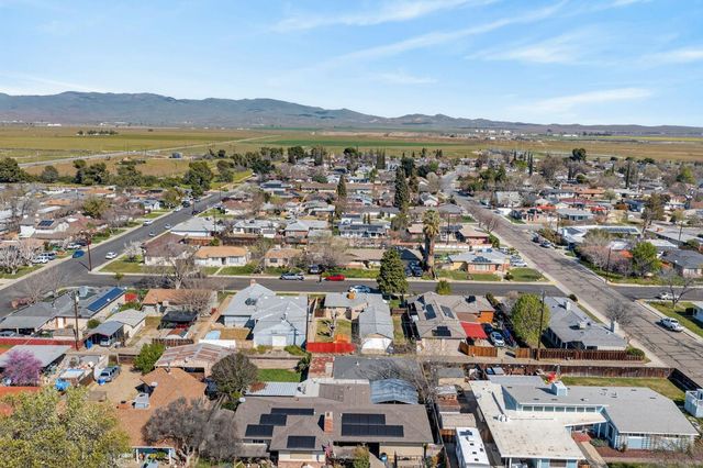 425 University Avenue, Coalinga, CA 93210