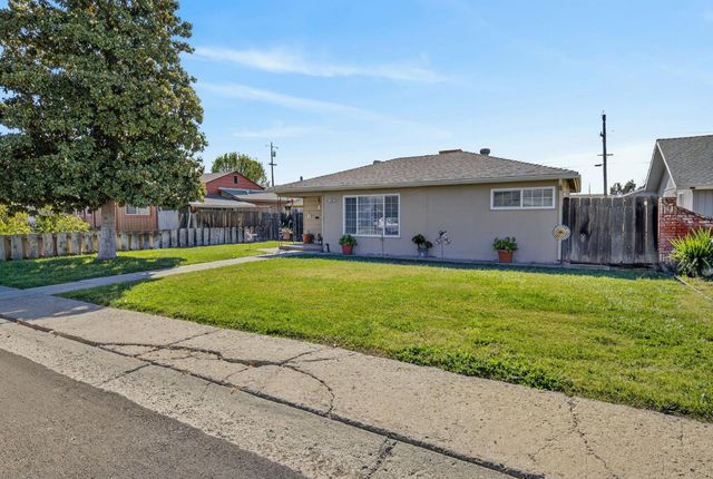 425 University Avenue, Coalinga, CA 93210