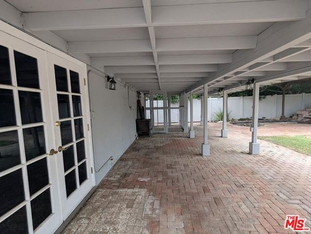 6220 Oakdale Avenue, Woodland Hills (los Angeles), CA 91367