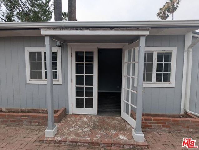 6220 Oakdale Avenue, Woodland Hills (los Angeles), CA 91367
