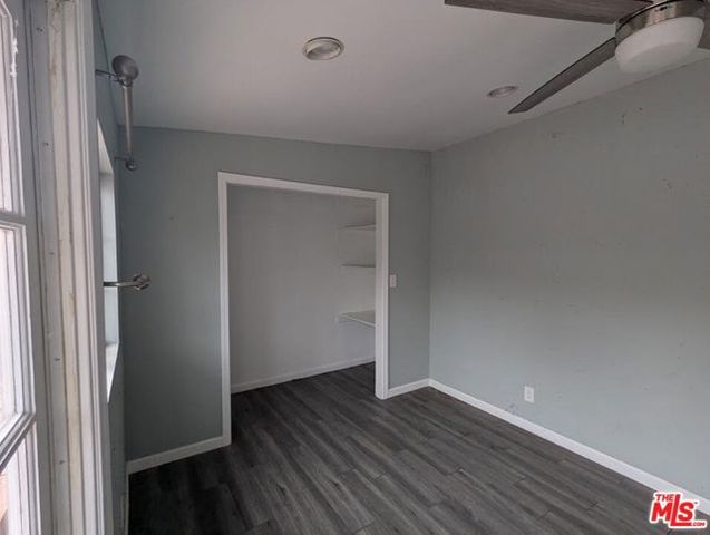 6220 Oakdale Avenue, Woodland Hills (los Angeles), CA 91367