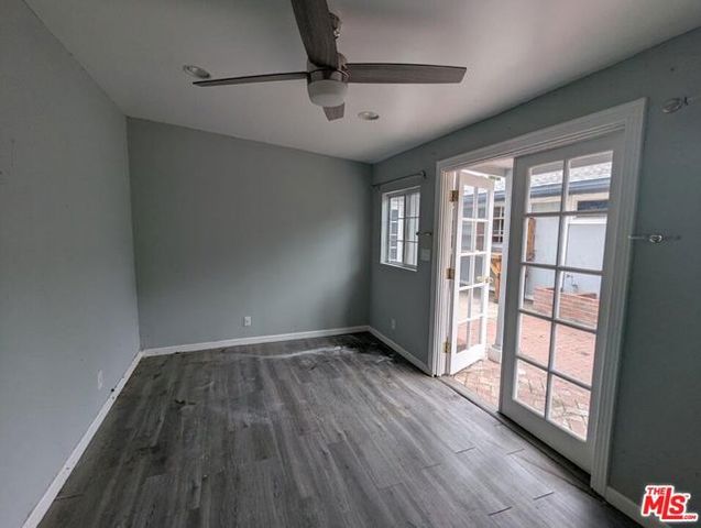 6220 Oakdale Avenue, Woodland Hills (los Angeles), CA 91367