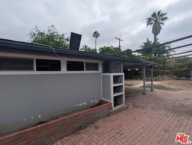 6220 Oakdale Avenue, Woodland Hills (los Angeles), CA 91367