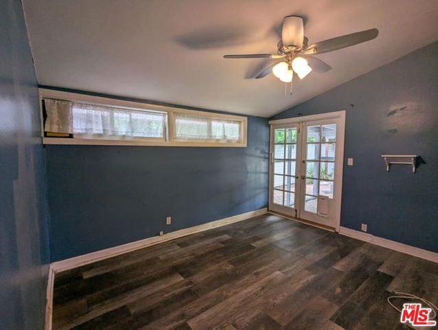 6220 Oakdale Avenue, Woodland Hills (los Angeles), CA 91367
