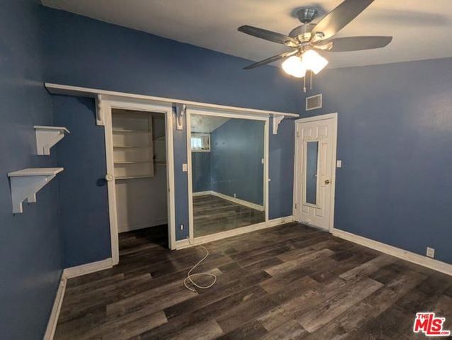 6220 Oakdale Avenue, Woodland Hills (los Angeles), CA 91367