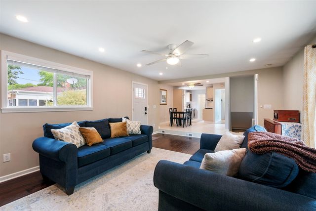 14587 Blue Skies Street, Livonia, MI 48154