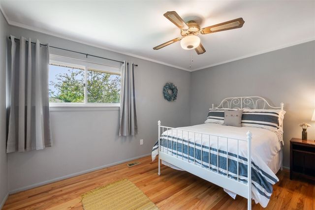 14587 Blue Skies Street, Livonia, MI 48154