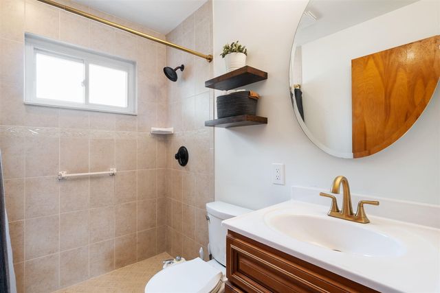 14587 Blue Skies Street, Livonia, MI 48154