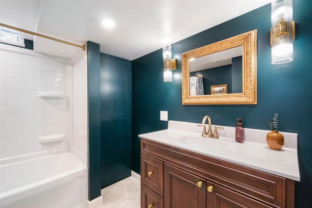 14587 Blue Skies Street, Livonia, MI 48154