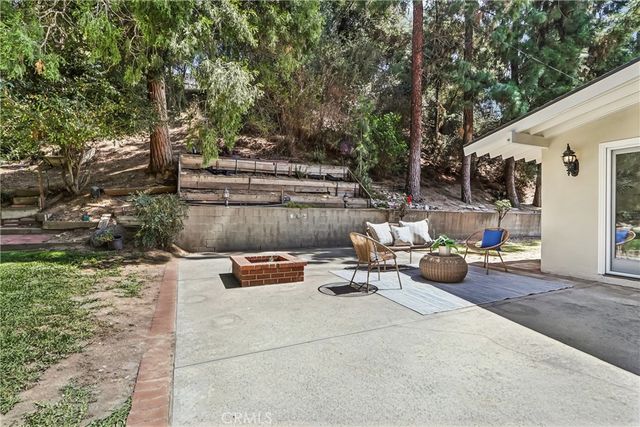 4548 La Granada Way, La Canada Flintridge, CA 91011