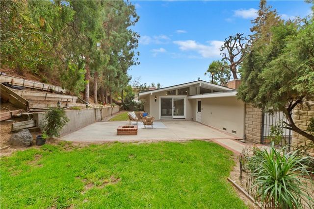 4548 La Granada Way, La Canada Flintridge, CA 91011