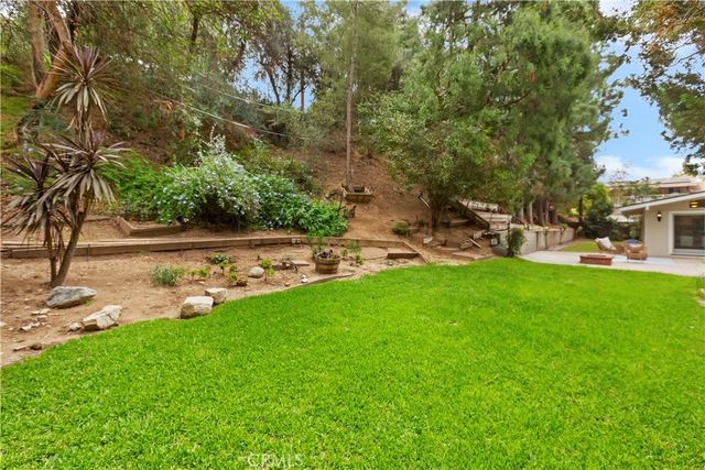 4548 La Granada Way, La Canada Flintridge, CA 91011
