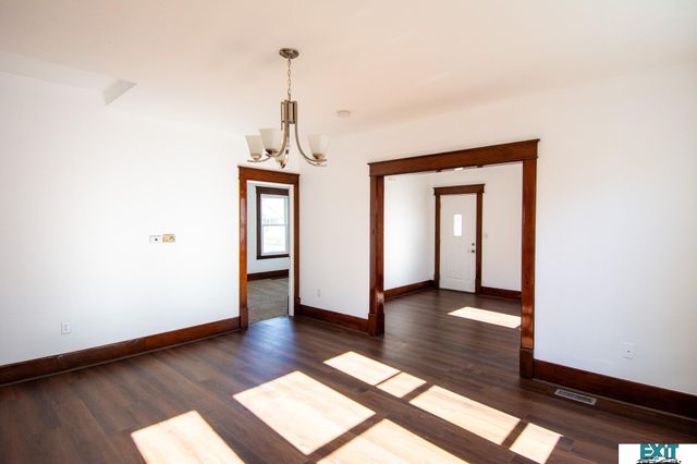 810 S 9th Street, Norfolk, NE 68701