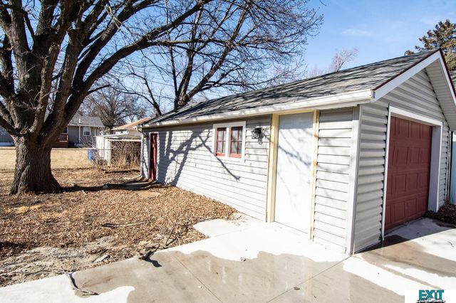 810 S 9th Street, Norfolk, NE 68701