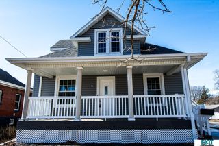 810 S 9th Street, Norfolk, NE 68701