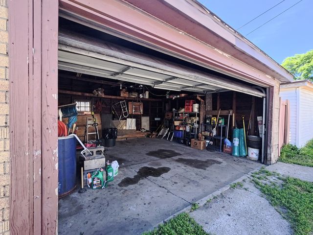 1755 N Meade Avenue, Chicago, IL 60639