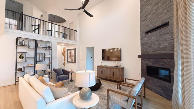 5603 Logan Ridge Lane, Fulshear, TX 77441