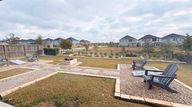 5603 Logan Ridge Lane, Fulshear, TX 77441