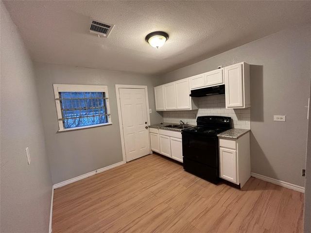 6818 Weston Street 1, Houston, TX 77021