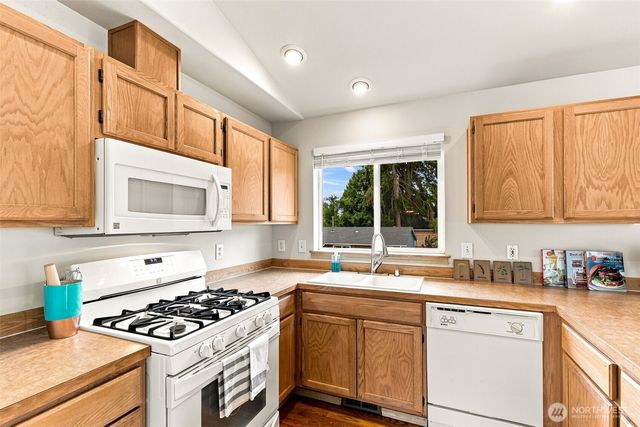 714 144th Street SW, Lynnwood, WA 98087