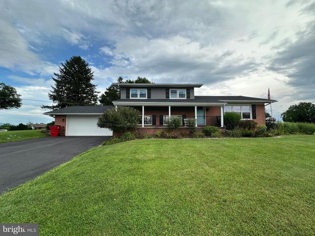 25 KENSINGTON DRIVE, Chambersburg, PA 17201