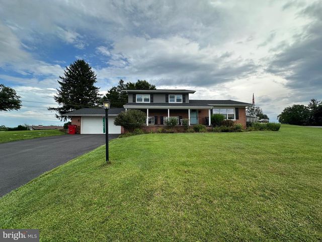 25 KENSINGTON DRIVE, Chambersburg, PA 17201