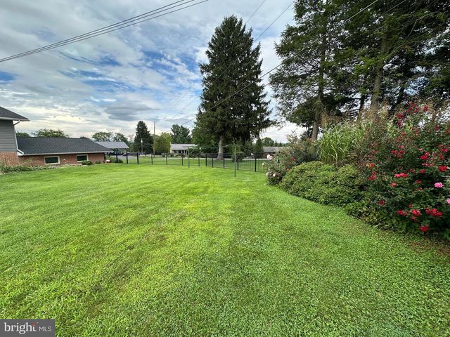 25 KENSINGTON DRIVE, Chambersburg, PA 17201
