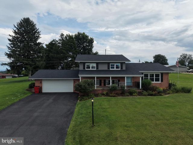 25 KENSINGTON DRIVE, Chambersburg, PA 17201
