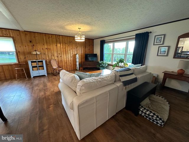 25 KENSINGTON DRIVE, Chambersburg, PA 17201
