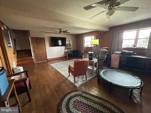 25 KENSINGTON DRIVE, Chambersburg, PA 17201