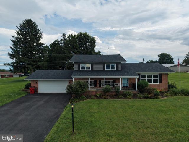 25 KENSINGTON DRIVE, Chambersburg, PA 17201