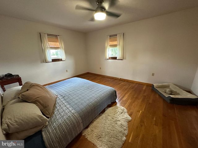 25 KENSINGTON DRIVE, Chambersburg, PA 17201