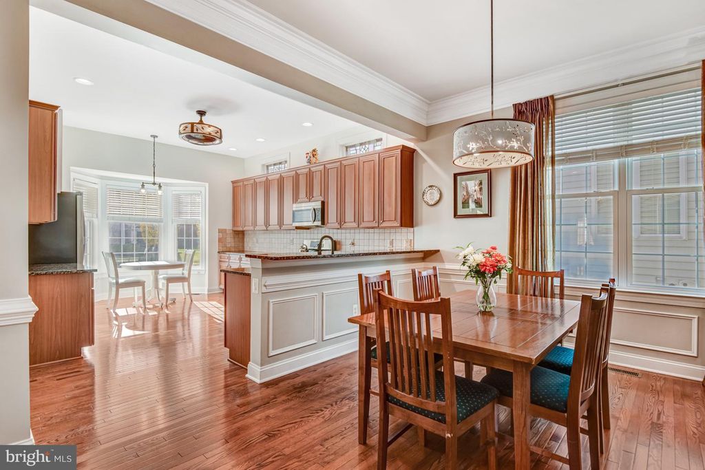 Image 10 of property listing at 5128 FALDO DR, Haymarket, VA 20169