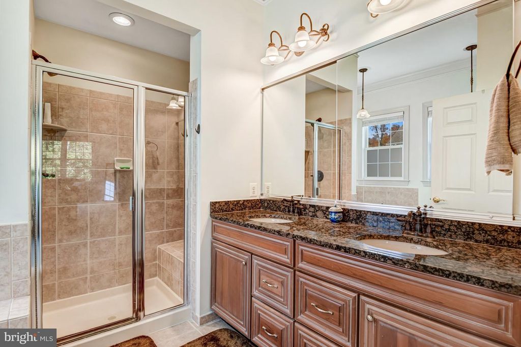 Image 20 of property listing at 5128 FALDO DR, Haymarket, VA 20169