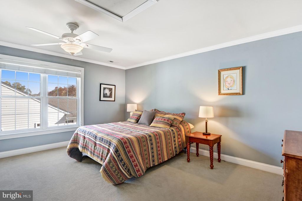 Image 27 of property listing at 5128 FALDO DR, Haymarket, VA 20169