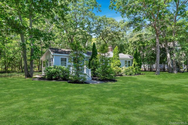 420 Sigsbee Road, Mattituck, NY 11952