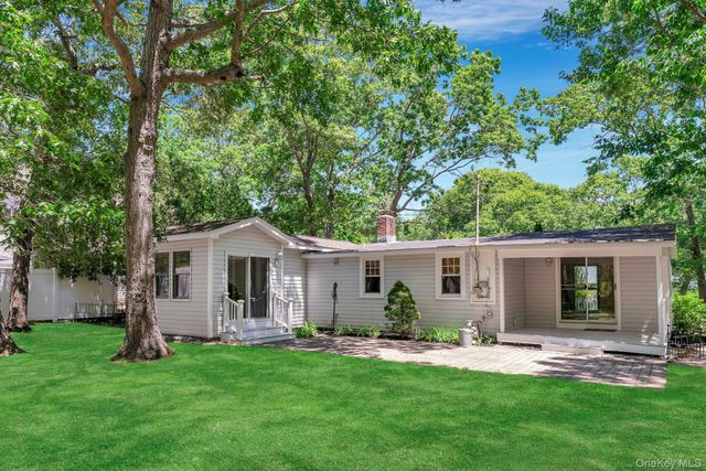 420 Sigsbee Road, Mattituck, NY 11952
