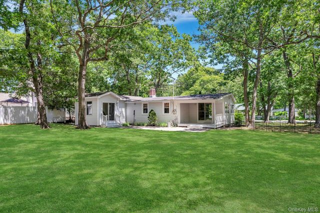 420 Sigsbee Road, Mattituck, NY 11952