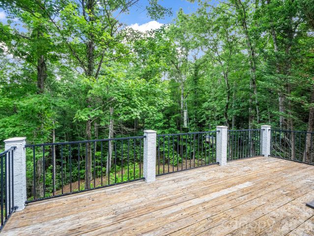 45 Brown Bear Ridge Trail, Zirconia, NC 28790
