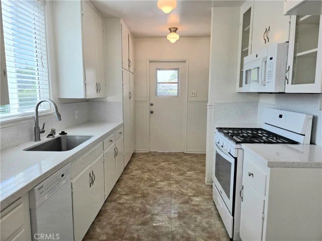 5405 Granada Avenue, Riverside, CA 92504