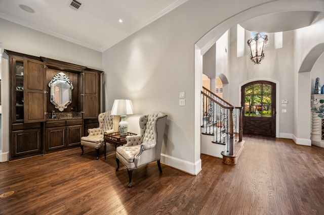 7215 Centenary Avenue, Dallas, TX 75225