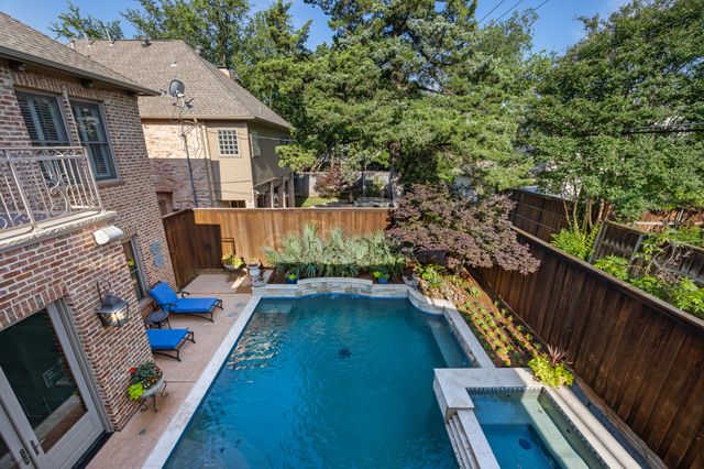 7215 Centenary Avenue, Dallas, TX 75225