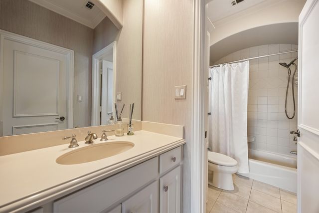 7215 Centenary Avenue, Dallas, TX 75225