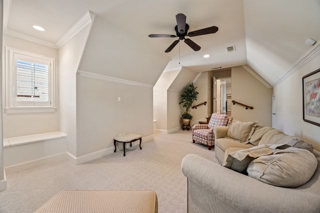 7215 Centenary Avenue, Dallas, TX 75225