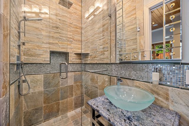 7215 Centenary Avenue, Dallas, TX 75225